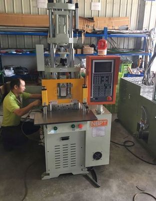 VERTICAL 15 ton vertical hydraulic plastic injection molding machine for usb