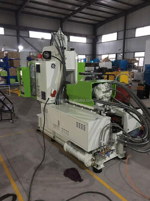 VERTICAL Injection Machine Car Plastic Making Machine